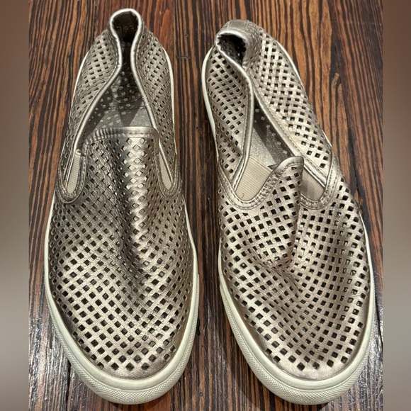Tory Burch Designer Jesse Metallic Slip On Perforated Sneakers Women’s Sz 8.5 - Picture 1 of 5